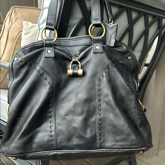 Yves Saint Laurent Black Shoulder Bag - Picture 2 of 16